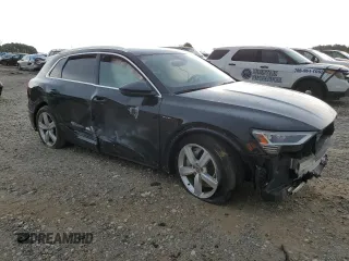2019 Audi e-tron Prestige with VIN WA1VAAGE3KB017967, listed as a Copart auction lot 60783903 with 50,719 mi miles. Bid and sale history available at carsss.com. Image 4.