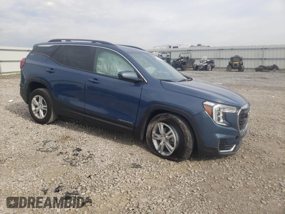 2024 GMC Terrain SLE z VIN 3GKALMEGXRL116982, wystawiony jako Copart lot #53143045 z przebiegiem 6779 mil mil oraz Szkody całkowita. Historia ofert i sprzedaży dostępna na DreamBid. Obrazek 4.