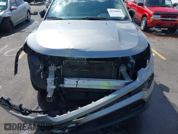 2022 Jeep Compass Latitude with VIN 3C4NJCBB3NT188428, listed as a IAAI auction lot 41930096 with 37,085 mi miles and . Bid and sale history available at DreamBid. Image 6.