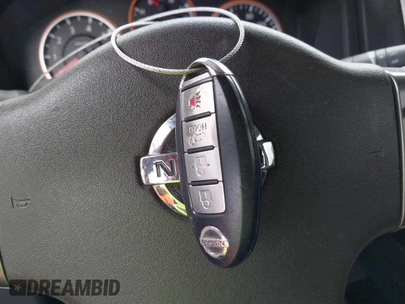 2008 Nissan Armada SE z VIN 5N1BA08D48N609079, wystawiony jako IAAI lot #42279932 z przebiegiem 162 921 mil mil oraz . Historia ofert i sprzedaży dostępna na DreamBid. Obrazek 11.