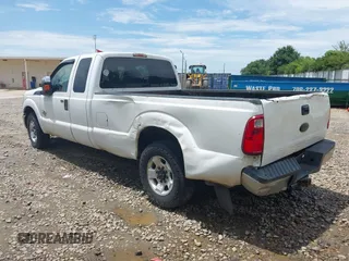 2011 Ford F-250 XL z VIN 1FT7X2AT3BEC33228, wystawiony jako IAAI lot #42545154 z przebiegiem 424 286 mil mil oraz . Historia ofert i sprzedaży dostępna na DreamBid. Obrazek 3.