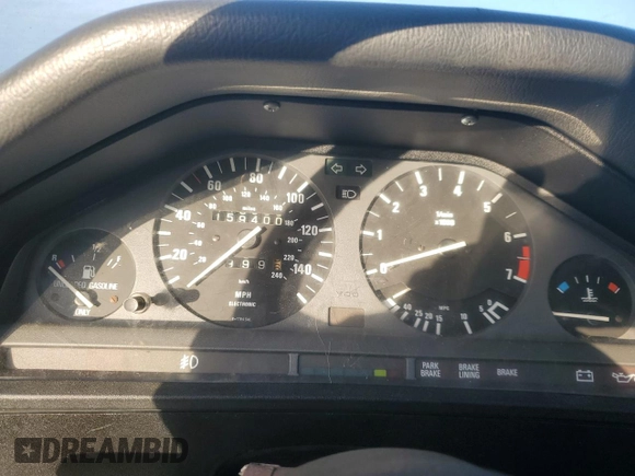 1987 BMW 3 Series z VIN WBABB1301H1928231, wystawiony jako Copart lot #85221174 z przebiegiem 159 400 mil mil oraz Czysty tytuł • Clean title. Historia ofert i sprzedaży dostępna na DreamBid. Obrazek 9.