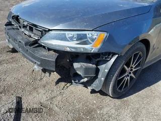 2012 Volkswagen Jetta S с VIN 3VW2K7AJ2CM417329, выставлен на аукционе IAAI как лот 41972316 с пробегом 200 299 миль миль и . История ставок и продаж доступна на DreamBid. Изображение 14.