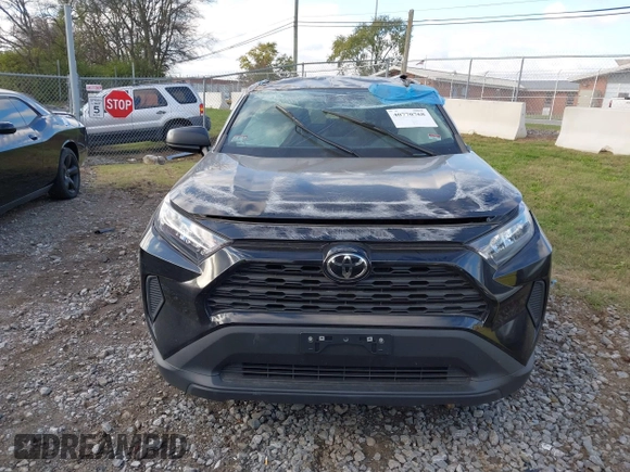 2021 Toyota RAV4 LE with VIN 2T3F1RFV6MC170364, listed as a IAAI auction lot 40770768 with 84,128 mi miles. Bid and sale history available at carsss.com. Image 13.