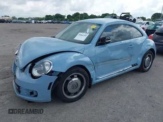 2013 Volkswagen Beetle 2.5L с VIN 3VWJX7AT8DM631449, выставлен на аукционе IAAI как лот 40064318 с пробегом 178 311 миль миль и . История ставок и продаж доступна на DreamBid. Изображение 17.