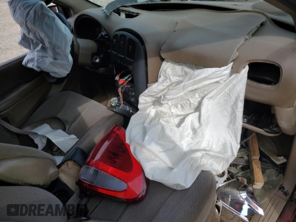 2001 Chrysler Voyager LX with VIN 1C4GJ45331B153080, listed as a Copart auction lot 53821365 with Not Provided miles and Clean Title. Bid and sale history available at DreamBid. Image 8.