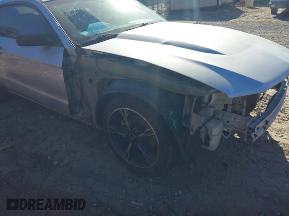 2011 Ford Mustang V6 with VIN 1ZVBP8AM0B5105676, listed as a IAAI auction lot 41110716 with 177,624 mi miles and . Bid and sale history available at carsss.com. Image 6.