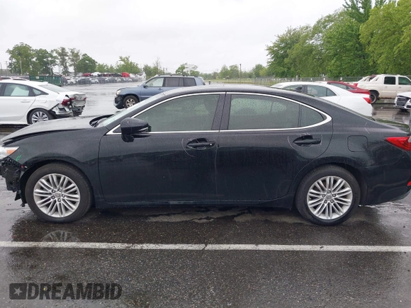 2013 Lexus ES 250 с VIN JTHBK1GG3D2005004, выставлен на аукционе IAAI как лот 42277396 с пробегом 157 846 миль миль и . История ставок и продаж доступна на DreamBid. Изображение 14.