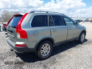 2008 Volvo XC90 I6 with VIN YV4CZ982X81462064, listed as a IAAI auction lot 41962290 with 135,921 mi miles. Bid and sale history available at carsss.com. Image 4.