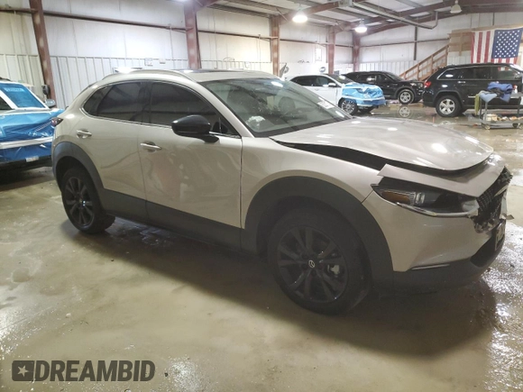 2024 Mazda CX-30 Premium z VIN 3MVDMBDY7RM623786, wystawiony jako Copart lot #83331774 z przebiegiem 10 344 mil mil oraz Szkoda całkowita • Salvage title. Historia ofert i sprzedaży dostępna na DreamBid. Obrazek 4.