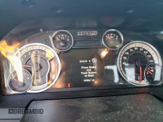 2015 Ram 1500 Sport z VIN 1C6RR6MT3FS676127, wystawiony jako Copart lot #46929125 z przebiegiem 123 582 mil mil oraz Szkoda całkowita • Salvage title. Historia ofert i sprzedaży dostępna na DreamBid. Obrazek 9.