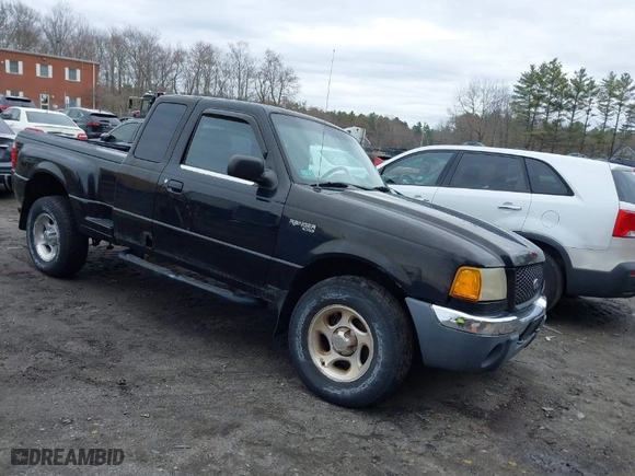 2001 Ford Ranger XL Fleet with VIN 1FTZR15U31PA01456, listed as a IAAI auction lot 42023931 with 252,896 mi miles. Bid and sale history available at carsss.com. Image 1.