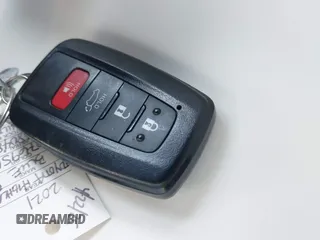 2021 Toyota Highlander XSE z VIN 5TDLZRBH6MS076951, wystawiony jako IAAI lot #42119033 z przebiegiem 52 538 mil mil oraz . Historia ofert i sprzedaży dostępna na DreamBid. Obrazek 11.