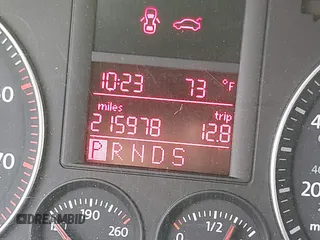 2006 Volkswagen Jetta 2.5L с VIN 3VWRF71KX6M674545, выставлен на аукционе IAAI как лот 41740972 с пробегом 215 978 миль миль и . История ставок и продаж доступна на DreamBid. Изображение 15.