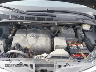 2018 Toyota Sienna XLE with VIN 5TDDZ3DC9JS190621, listed as a IAAI auction lot 41777729 with 96,089 mi miles. Bid and sale history available at carsss.com. Image 10.