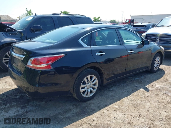 2015 Nissan Altima S z VIN 1N4AL3AP3FC445273, wystawiony jako IAAI lot #42460722 z przebiegiem 174 762 mil mil oraz . Historia ofert i sprzedaży dostępna na DreamBid. Obrazek 4.