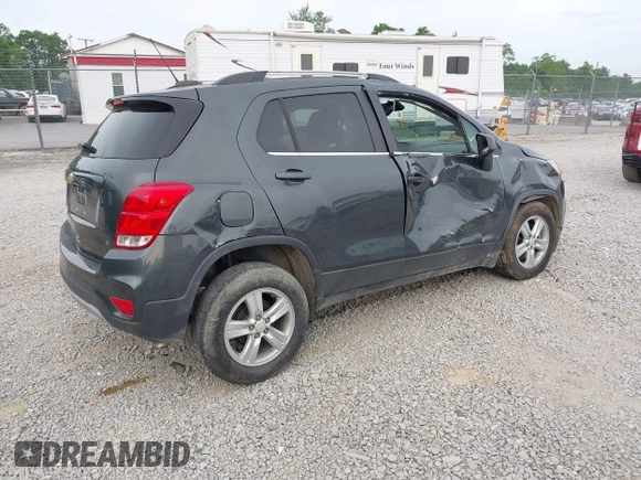 2020 Chevrolet Trax LT with VIN 3GNCJLSB8LL138202, listed as a IAAI auction lot 42431306 with 12,285 mi miles and . Bid and sale history available at DreamBid. Image 4.
