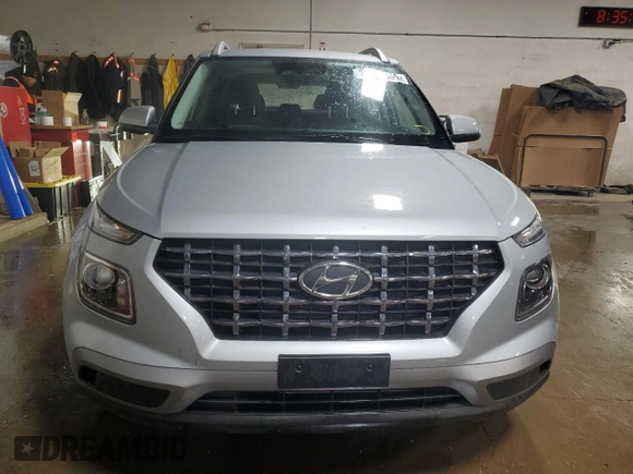 2023 Hyundai Venue Limited with VIN KMHRC8A34PU223050, listed as a Copart auction lot 51277385 with 26,966 mi miles and Salvage Title. Bid and sale history available at DreamBid. Image 5.