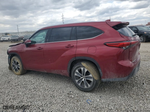 2021 Toyota Highlander XLE with VIN 5TDHZRAHXMS050456, listed as a Copart auction lot 49371975 with 54,925 mi miles and Salvage Title. Bid and sale history available at carsss.com. Image 2.