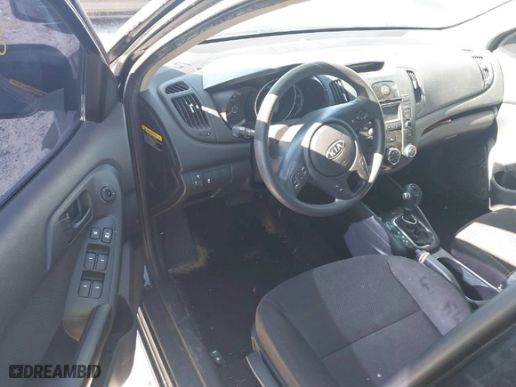 2012 Kia Forte EX with VIN KNAFU4A22C5585500, listed as a IAAI auction lot 41734276 with 132,771 mi miles. Bid and sale history available at carsss.com. Image 5.