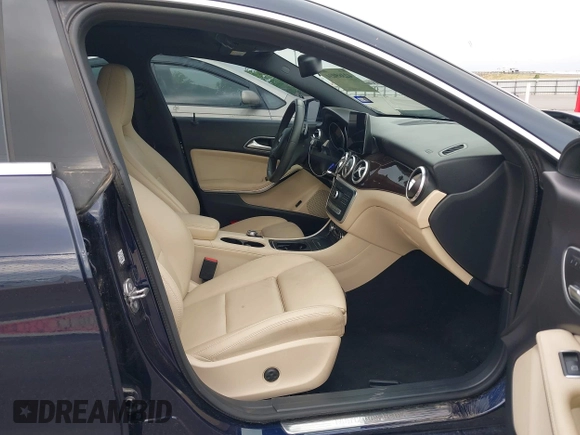 2018 Mercedes-Benz CLA 250 с VIN WDDSJ4EB4JN637135, выставлен на аукционе IAAI как лот 42385034 с пробегом 79 734 миль миль и . История ставок и продаж доступна на DreamBid. Изображение 5.