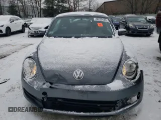 2014 Volkswagen Beetle 2.5L w/Sun with VIN 3VWJP7AT0EM608328, listed as a Copart auction lot 86209494 with 118,767 mi miles and Clean Title. Bid and sale history available at DreamBid. Image 5.