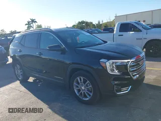 2024 GMC Terrain SLT z VIN 3GKALPEG5RL173012, wystawiony jako IAAI lot #41768848 z przebiegiem 21 952 mil mil oraz . Historia ofert i sprzedaży dostępna na DreamBid. Obrazek 1.