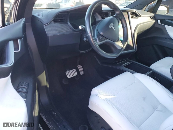 2019 Tesla Model X P100D with VIN 5YJXCBE40KF155228, listed as a Copart auction lot 82122514 with NaN miles and Non Repairable. Bid and sale history available at carsss.com. Image 8.