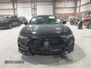 2025 Acura TLX w/A-Spec Package with VIN 19UUB6F50SA000385, listed as a IAAI auction lot 41988181 with 4,231 mi miles and . Bid and sale history available at DreamBid. Image 12.