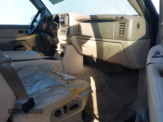 2001 Chevrolet Tahoe LT with VIN 1GNEC13T41J132352, listed as a IAAI auction lot 41490904 with Not provided miles and . Bid and sale history available at DreamBid. Image 5.
