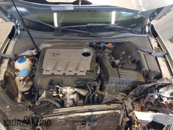 2014 Volkswagen Passat SE z VIN 1VWBN7A36EC064753, wystawiony jako IAAI lot #41221736 z przebiegiem 106 105 mil mil oraz . Historia ofert i sprzedaży dostępna na DreamBid. Obrazek 10.