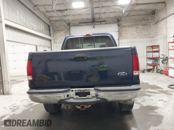 2003 Ford F-350 XL z VIN 1FTSW31P23EC99227, wystawiony jako IAAI lot #41949240 z przebiegiem 157 357 mil mil oraz . Historia ofert i sprzedaży dostępna na DreamBid. Obrazek 16.