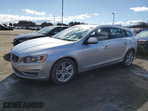 2015 Volvo V60 T5 Drive-E Premier z VIN YV140MEK6F1225135, wystawiony jako Copart lot #47532495 z przebiegiem 119 872 mil mil oraz Czysty tytuł • Clean title. Historia ofert i sprzedaży dostępna na DreamBid. Obrazek 1.