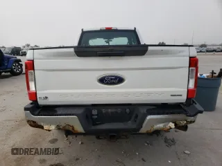 2017 Ford F-250 XLT with VIN 1FT7X2A61HEC90630, listed as a Copart auction lot 44420155 with 121,755 mi miles and Clean title. Bid and sale history available at DreamBid. Image 6.