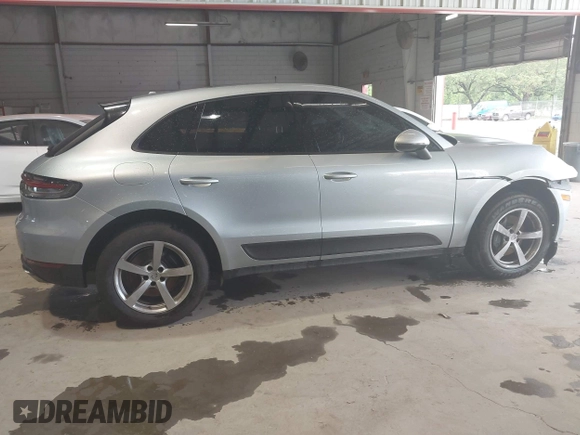 2021 Porsche Macan with VIN WP1AA2A51MLB11926, listed as a IAAI auction lot 42248939 with 72,676 mi miles and . Bid and sale history available at DreamBid. Image 13.