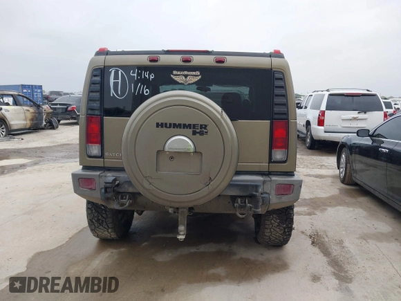 2005 Hummer H2 SUV z VIN 5GRGN23U95H132238, wystawiony jako IAAI lot #41809909 z przebiegiem 300 293 mil mil oraz . Historia ofert i sprzedaży dostępna na DreamBid. Obrazek 16.