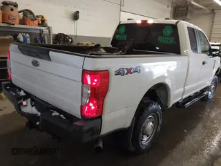 2022 Ford F-250 XL with VIN 1FT7X2B67NEC02786, listed as a IAAI auction lot 41246298 with 71,976 mi miles and . Bid and sale history available at DreamBid. Image 4.