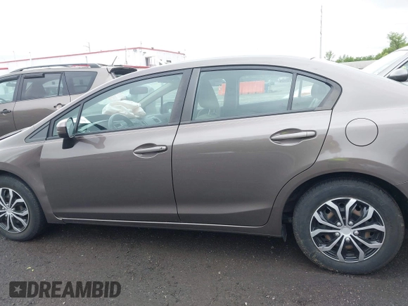 2014 Honda Civic LX z VIN 2HGFB2F53EH512715, wystawiony jako IAAI lot #42300257 z przebiegiem 77 609 mil mil oraz . Historia ofert i sprzedaży dostępna na DreamBid. Obrazek 15.