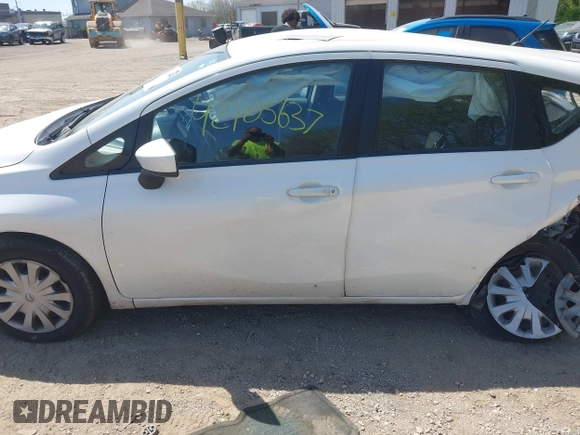 2015 Nissan Note SV with VIN 3N1CE2CP3FL380209, listed as a IAAI auction lot 42105637 with 133,931 mi miles and . Bid and sale history available at DreamBid. Image 14.