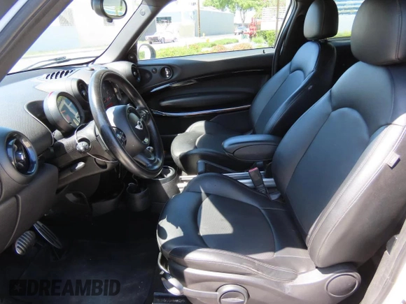 2015 MINI Paceman S z VIN WMWSS7C54FWS44675, wystawiony jako Copart lot #58866555 z przebiegiem 77 663 mil mil oraz Czysty tytuł • Clean title. Historia ofert i sprzedaży dostępna na DreamBid. Obrazek 9.