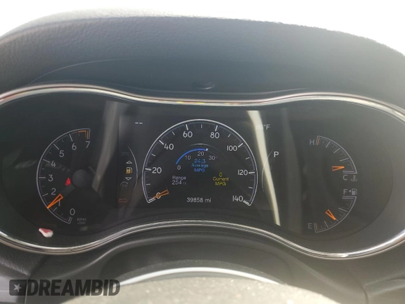 2021 Jeep Grand Cherokee Laredo E z VIN 1C4RJEAG1MC813140, wystawiony jako Copart lot #55114385 z przebiegiem 39 858 mil mil oraz Szkoda całkowita • Salvage title. Historia ofert i sprzedaży dostępna na DreamBid. Obrazek 9.
