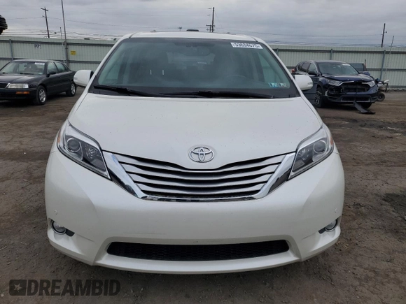 2017 Toyota Sienna XLE z VIN 5TDDZ3DC3HS167023, wystawiony jako Copart lot #53634675 z przebiegiem 12 003 mil mil oraz Szkoda całkowita • Salvage title. Historia ofert i sprzedaży dostępna na DreamBid. Obrazek 5.