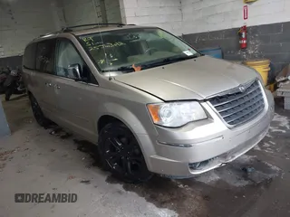 2008 Chrysler Town & Country Limited with VIN 2A8HR64X48R774894, listed as a IAAI auction lot 41862086 with 999,999 mi miles. Bid and sale history available at carsss.com. Image 1.