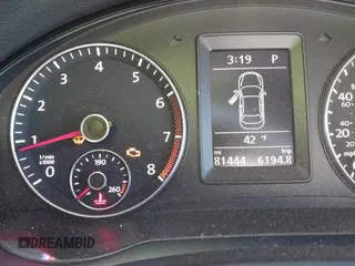 2015 Volkswagen Eos Komfort with VIN WVWBW8AH0FV001011, listed as a IAAI auction lot 41297299 with 81,444 mi miles and . Bid and sale history available at DreamBid. Image 15.