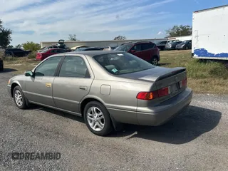2000 Toyota Camry CE with VIN 4T1BG22K0YU002152, listed as a Copart auction lot 44409315 with 366,513 mi miles and Clean Title. Bid and sale history available at DreamBid. Image 3.