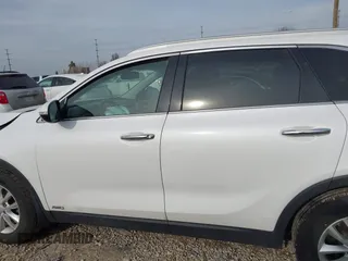 2018 Kia Sorento LX with VIN 5XYPGDA3XJG424355, listed as a IAAI auction lot 41832873 with 114,254 mi miles. Bid and sale history available at carsss.com. Image 14.