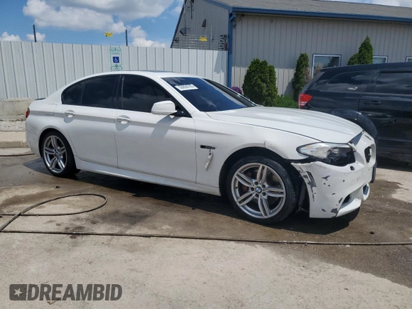 2013 BMW 5 Series 535i xDrive z VIN WBAFU7C59DDU73258, wystawiony jako Copart lot #56858785 z przebiegiem Nie podano mil oraz Szkoda całkowita • Salvage title. Historia ofert i sprzedaży dostępna na DreamBid. Obrazek 4.