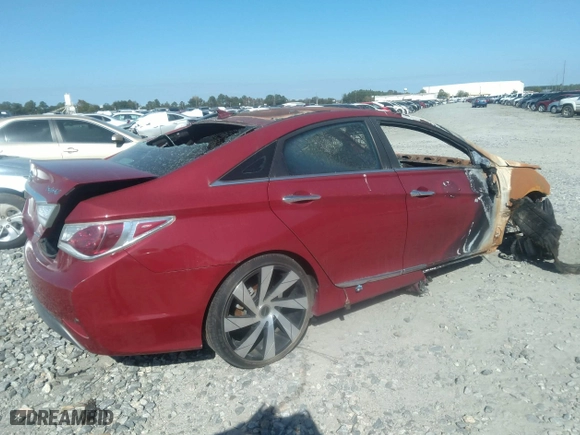 2013 Hyundai Sonata Hybrid Limited with VIN KMHEC4A49DA085289, listed as a IAAI auction lot 37951183 with 1 mi miles. Bid and sale history available at carsss.com. Image 4.