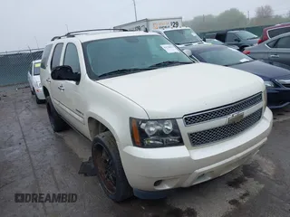 2008 Chevrolet Tahoe 3LT with VIN 1GNFC13008R226072, listed as a IAAI auction lot 42158023 with 276,281 mi miles and . Bid and sale history available at DreamBid. Image 1.