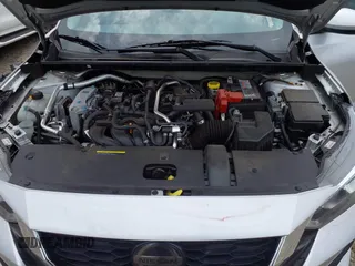 2022 Nissan Sentra SV z VIN 3N1AB8CVXNY315828, wystawiony jako IAAI lot #41688547 z przebiegiem 45 412 mil mil oraz . Historia ofert i sprzedaży dostępna na DreamBid. Obrazek 10.
